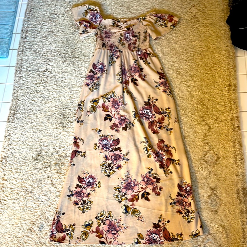 SOLD! XHILARATION Maxi Floral Dress